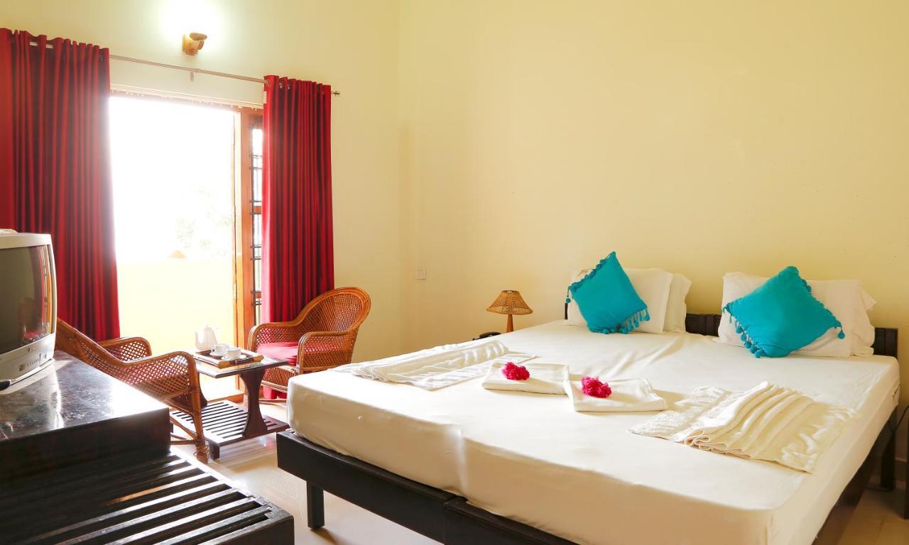 ลา เอ็กโซติกา Hotel วาร์คาลา ภายนอก รูปภาพ